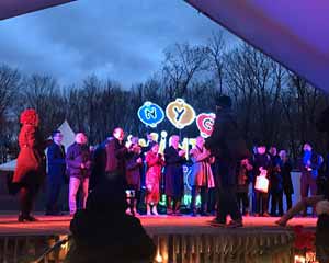 Magbubukas ang NYC Winter Lantern Festival sa Snug Harbor ng Staten Island sa New York noong Nob.28, 2018