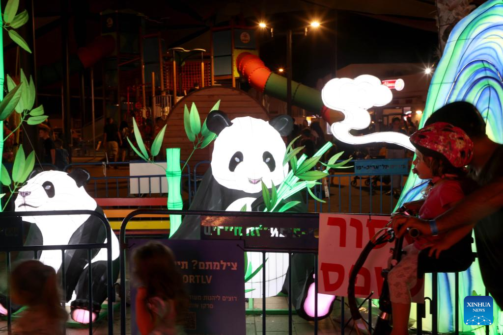 Chinese Lantern Exhibition in Tel Aviv, Israel 4