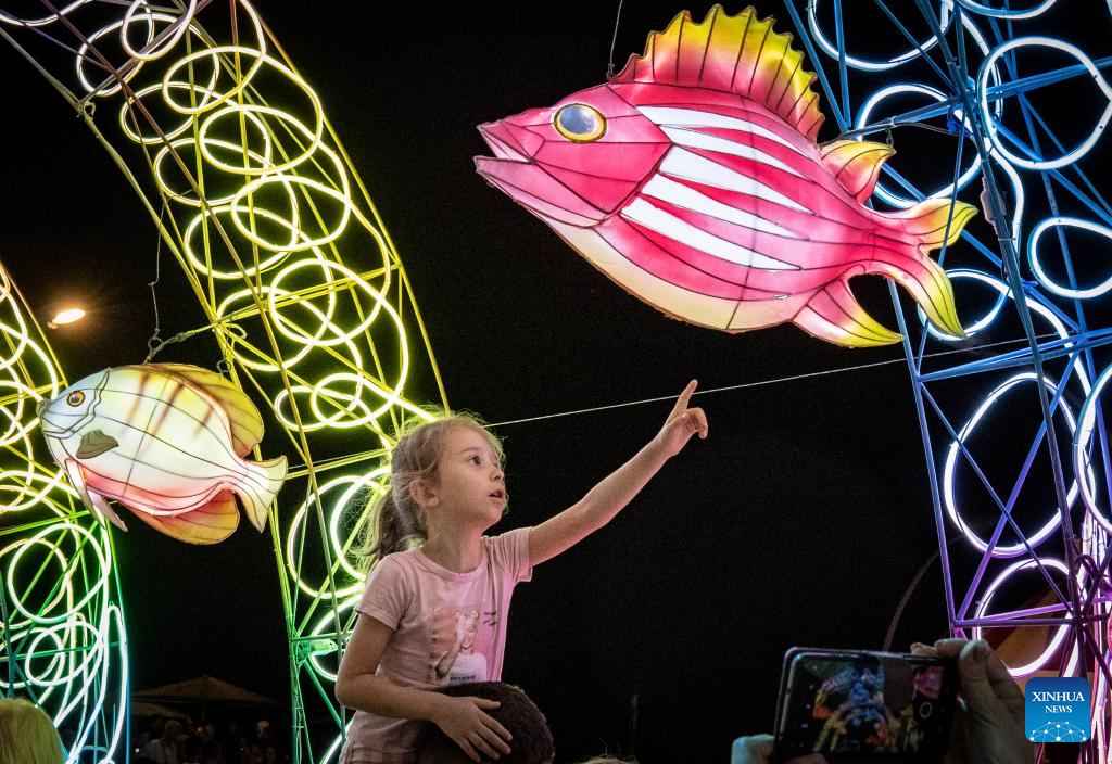 Hōʻikeʻike Lantern Kina ma Tel Aviv, Israel 6