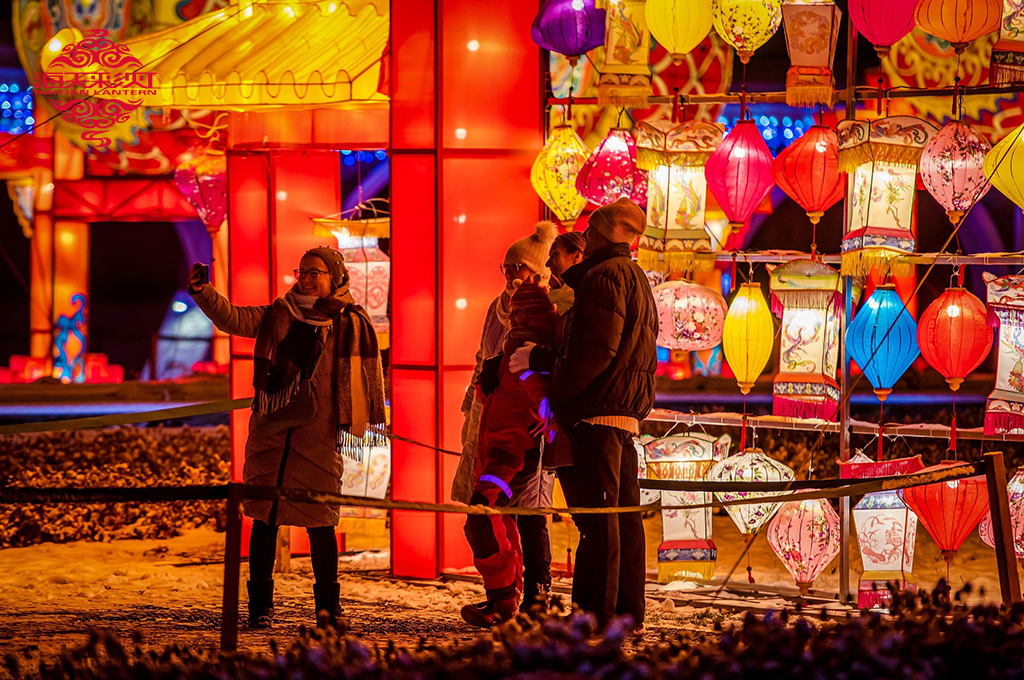 V Lantern Festival“Great Lights of Asia”illuminates Lithuanian Manor 1